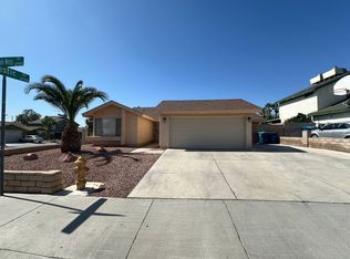 6929 Mountain Moss Dr, Las Vegas, NV 89147
