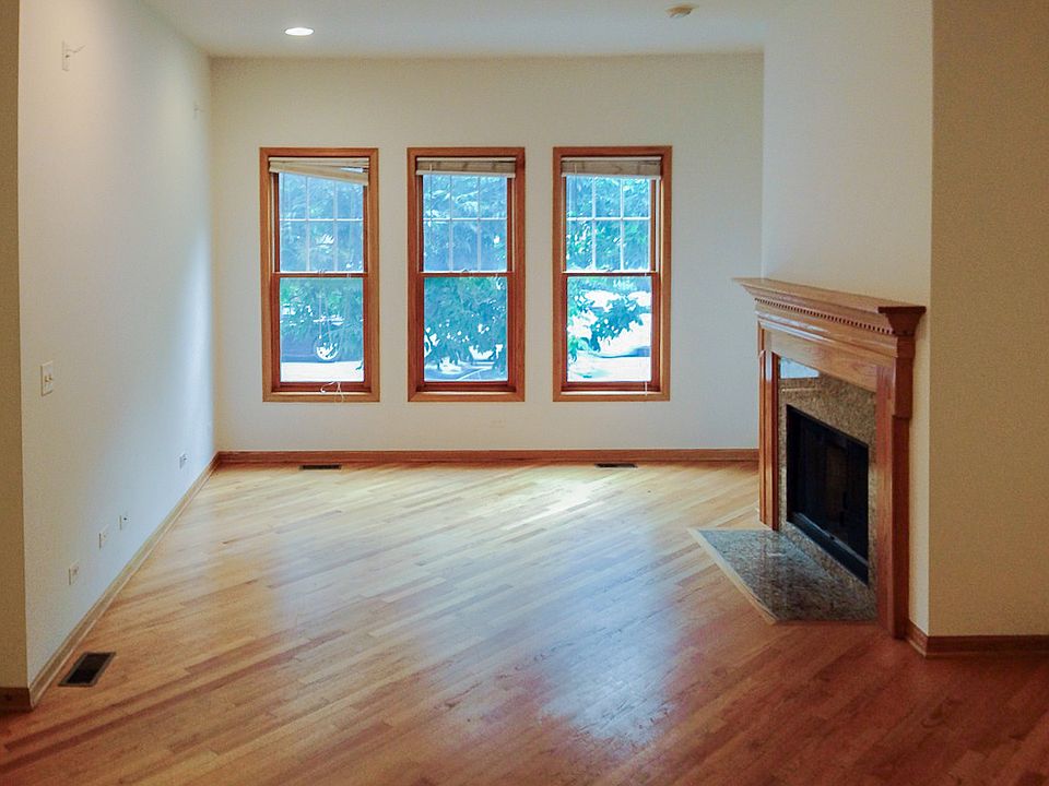 1st image of 1321 W Belmont Ave APT 1
