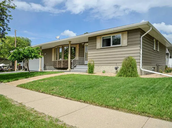 5102 S 54th Ave, Camrose, AB T4V 3C9