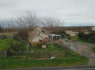 18225 E River Rd, Ripon, CA 95366