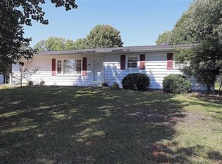 3221 Conway Rd, Park Hills, MO 63601