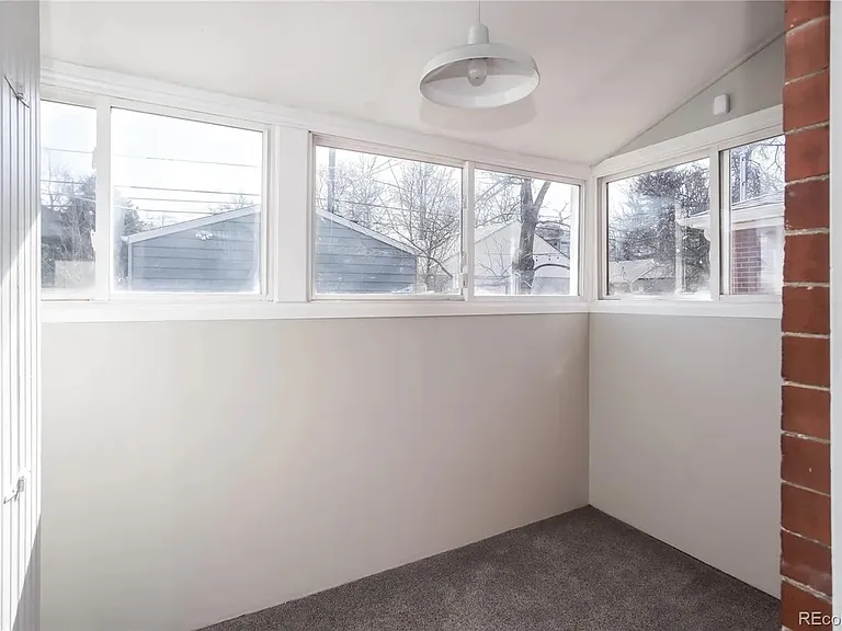 1140 S Emerson St — Photo 22
