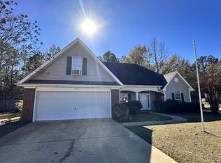 141 Hazelnut Cir, Columbus, MS 39705