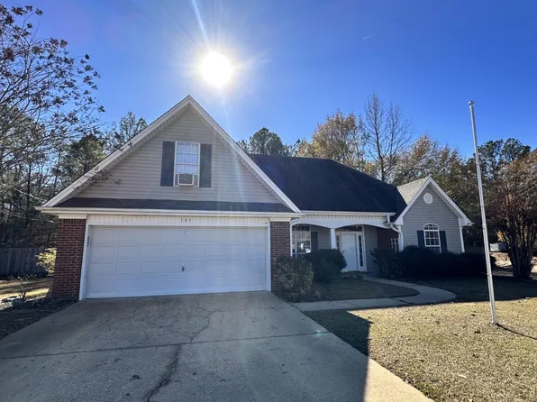 141 Hazelnut Cir, Columbus, MS 39705