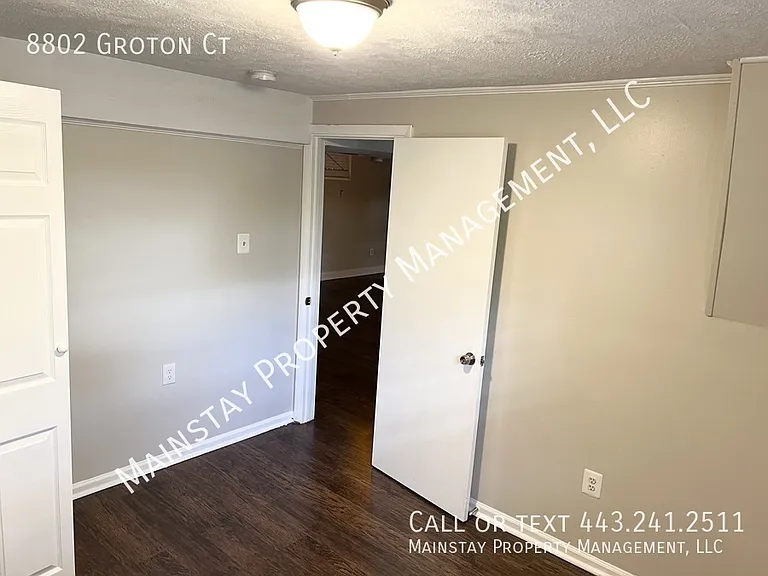 8802 Groton Ct — Photo 21