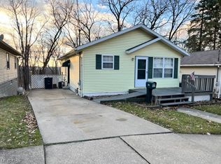 470 Gibbs Rd, Akron, OH 44312