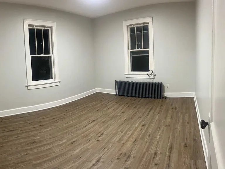 233 Lester Ave #2R — Photo 7