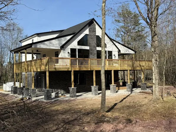 46 Hillyer Ln, Albrightsville, PA 18210