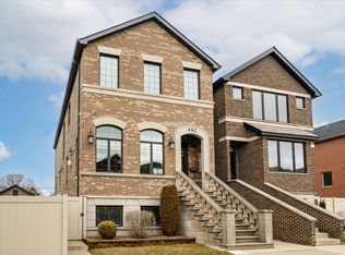 442 W 38th Pl, Chicago, IL 60609