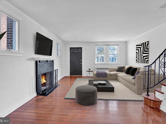 2nd image of 1008 Yeadon Ave