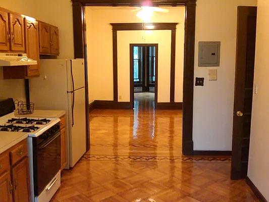 Rented by Alta Real Estate | media 70