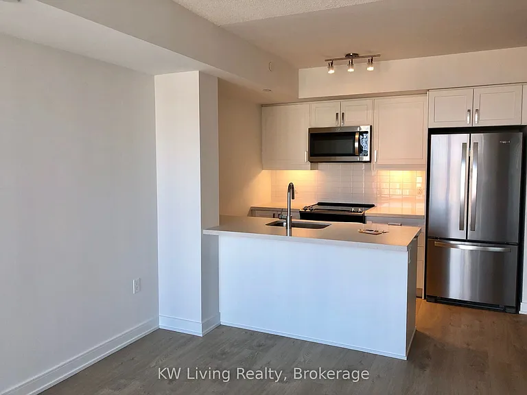 50 Wellesley St E #2807 — Photo 3