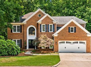 205 Willow Brook Dr, Roswell, GA 30076