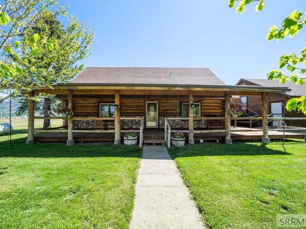 102 Valley Dr, Irwin, ID 83428