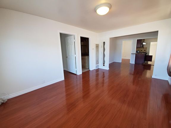 4th image of 4719 Bresee Ave
