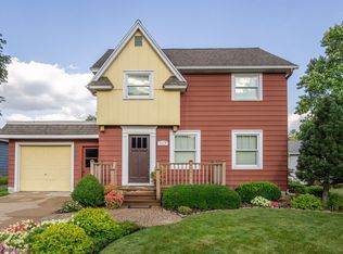 2017 11th St, Eau Claire, WI 54703