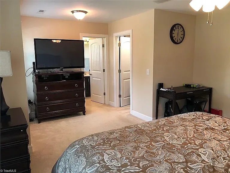 4031 Canterwood Dr — Photo 16