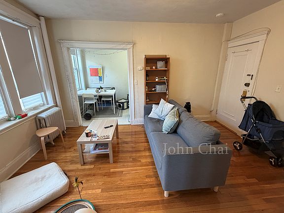 3rd image of 109 Brainerd Rd APT 7