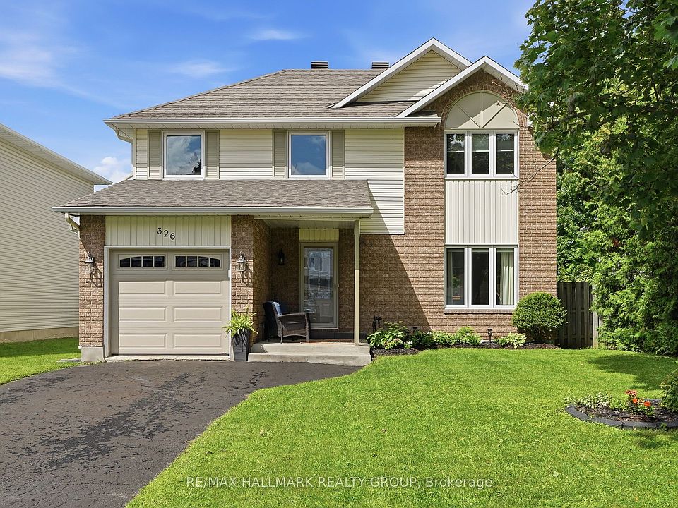 1st image of 326 Bonavista St