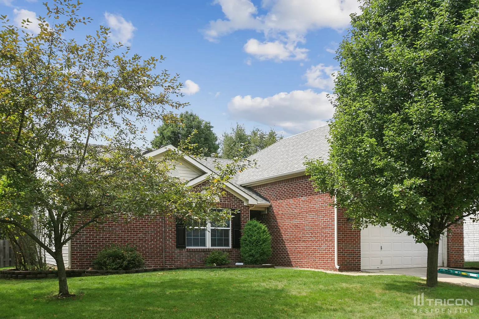 636 Weeping Way Ln photo 1