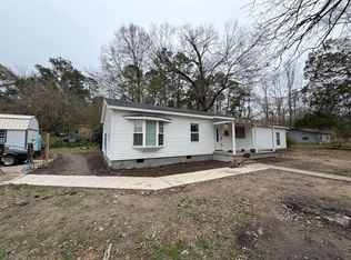 800 S Main St, New Augusta, MS 39462