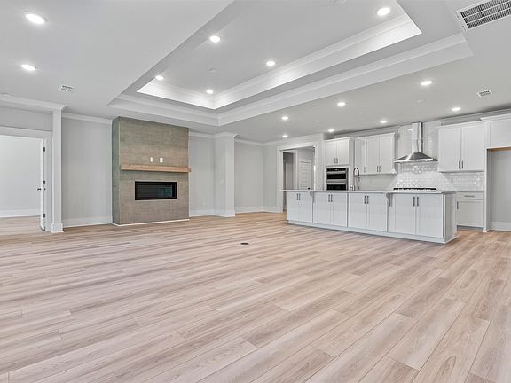 5th image of 333 Pecan Orchard Rd