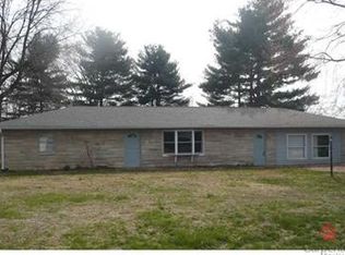 855 Riverview Dr, Martinsville, IN