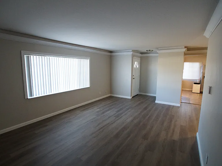 1606 Marie Ave — Photo 10