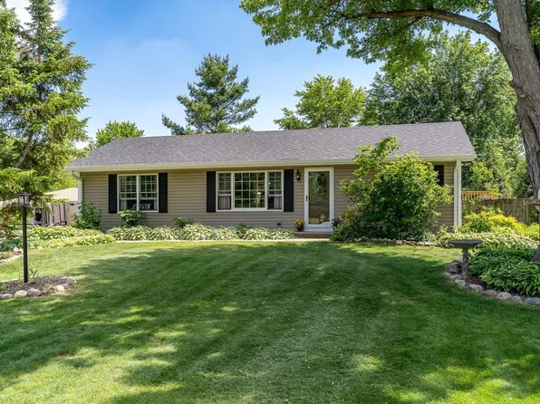 4870 Fielding Rd, Rockford, IL 61102