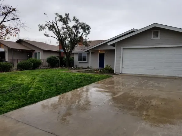 2120 N Turner St, Visalia, CA 93291