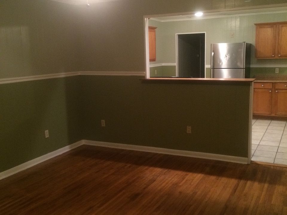 1st image of 4714 Lynch Dr