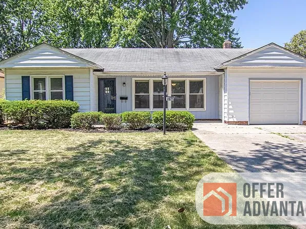 7072 Oakwood Rd, Parma Heights, OH 44130