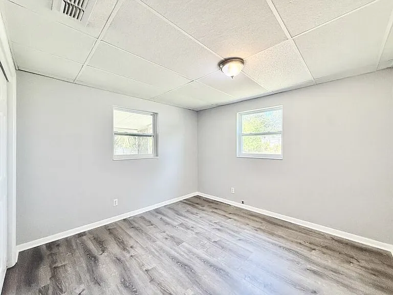 617 Pent St — Photo 32