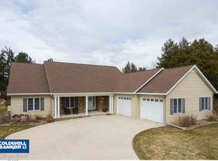 5468 W Cedar Crest Ct, Appleton, WI 54914