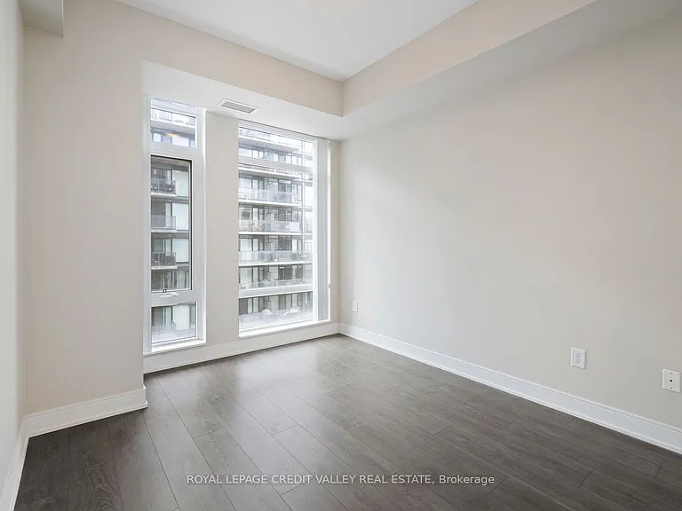 525 Adelaide St W #1732 — Photo 12