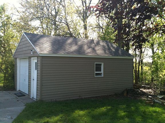 3rd image of 1035 Darwood Ave