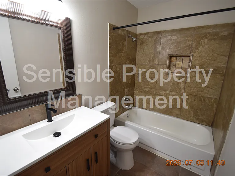 2302 Maki Rd #2 — Photo 22