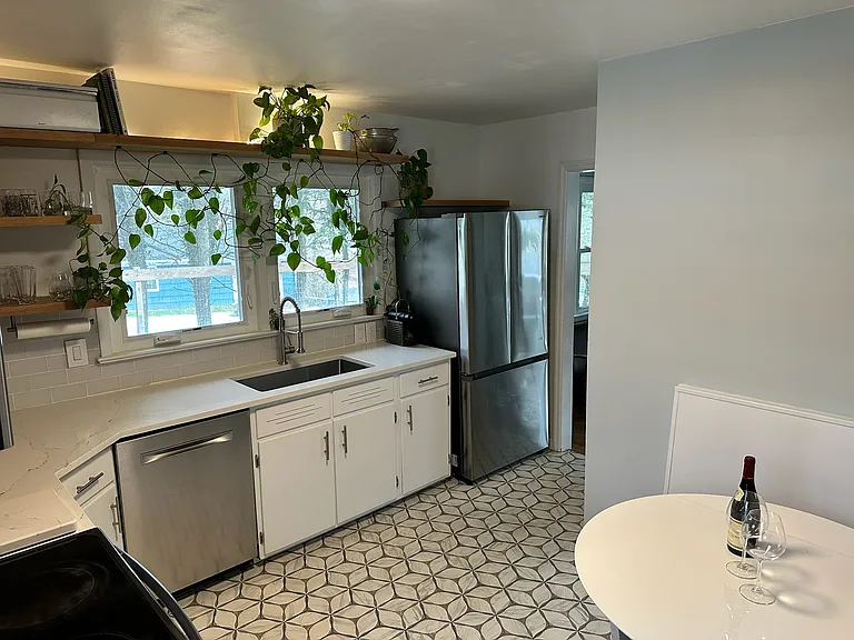 4 Maplewood Dr — Photo 13