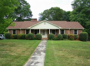 4071 Tangle Ln, Winston Salem, NC 27106