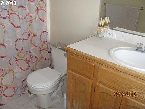 4th image of 1106 NE 167th Ave