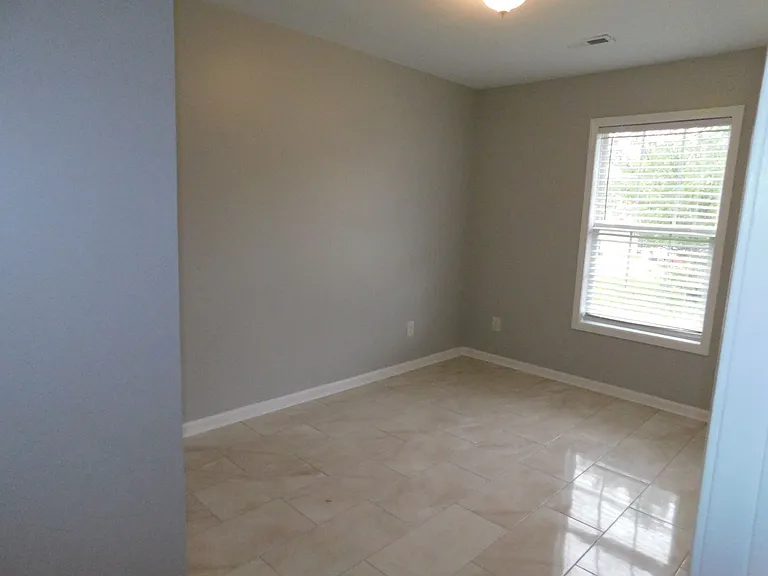 2027 E Park Dr — Photo 14