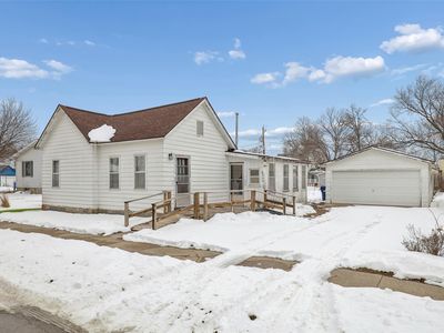 209 Main St, Van Meter, IA, 50261