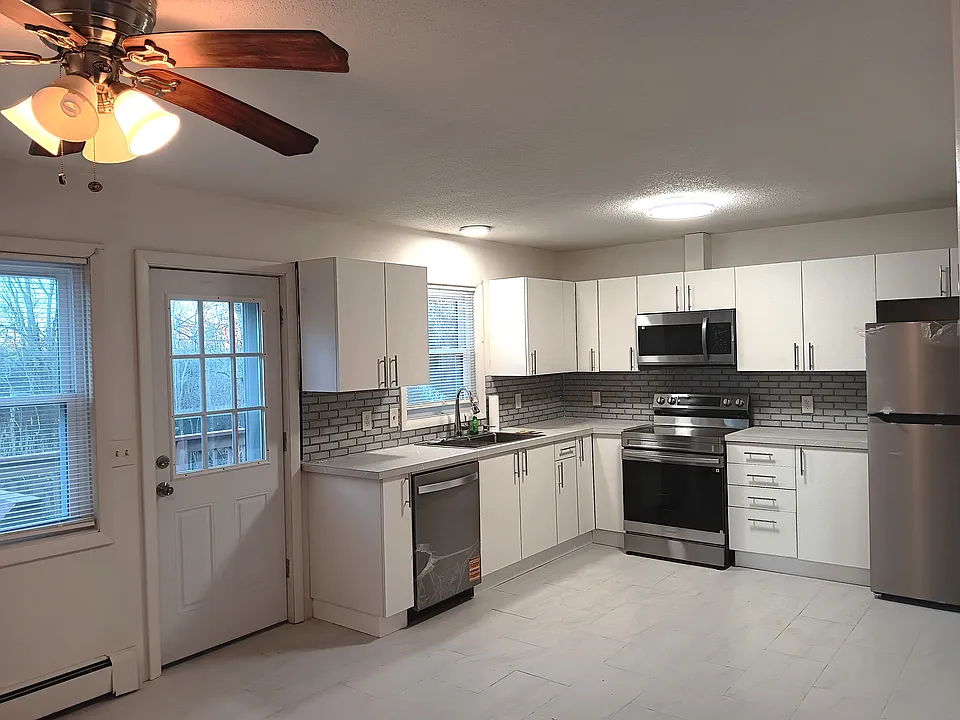 23 Kenyon Rd