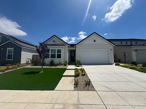 1083 S Traverse Dr Photo 1