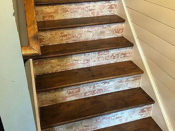 Front Entry Stairway 