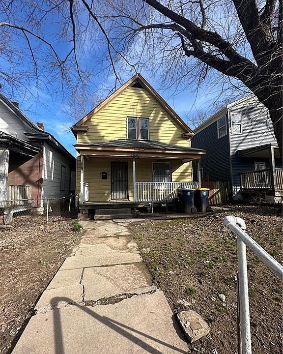 1st image of 2323 Jackson Ave
