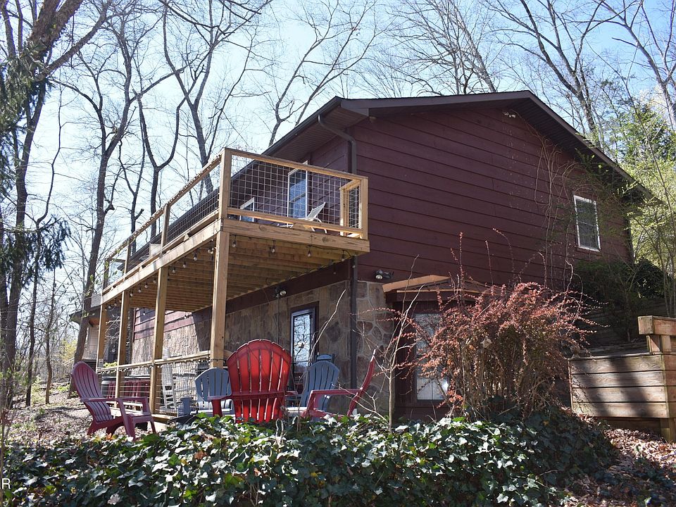 1st image of 298 Lane Hollow Rd