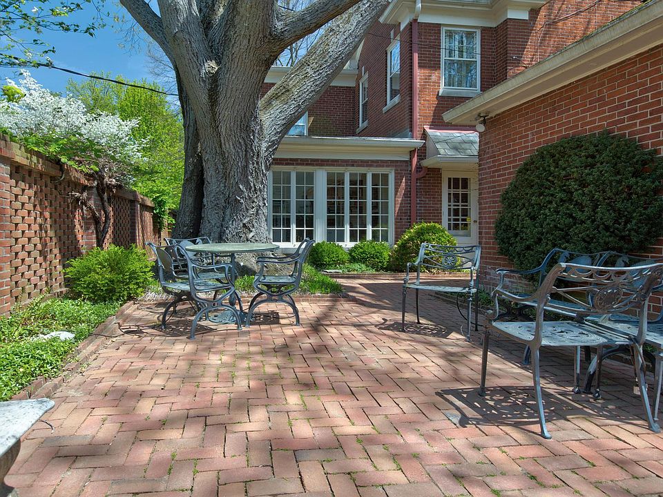 245 Holiday Rd, Lexington, KY 40502 Zillow