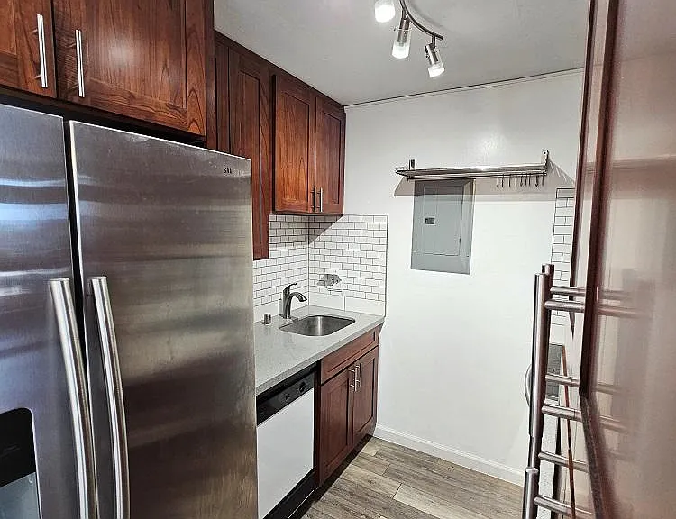 775 Kinalau Pl #1807 — Photo 4