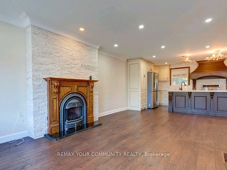 372 Dixon Blvd — Photo 3